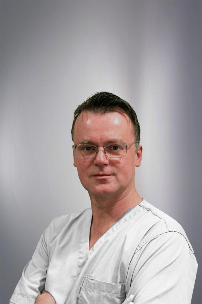 dr. Dario Djukic